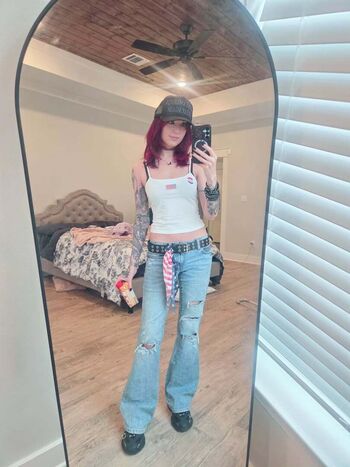 Full leaked Meloniemac private photo