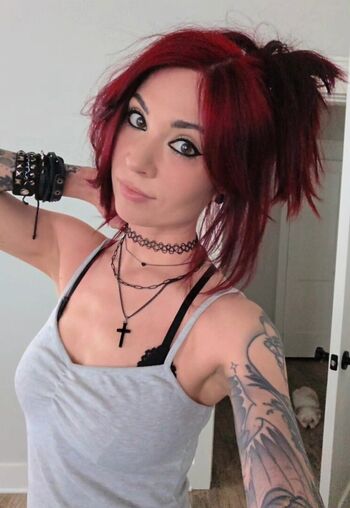Full leaked Meloniemac private photo