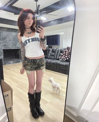 Full leaked Meloniemac private photo