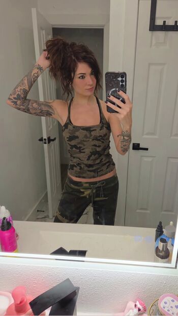Full leaked Meloniemac private photo
