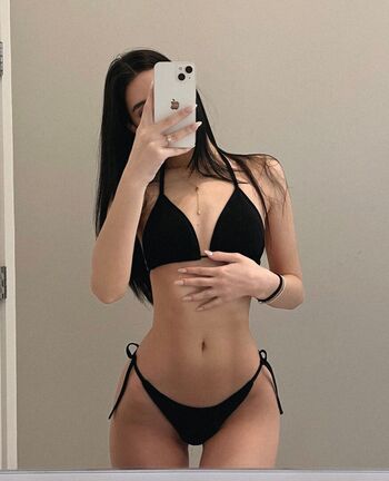 Full leaked Melprzz private photo