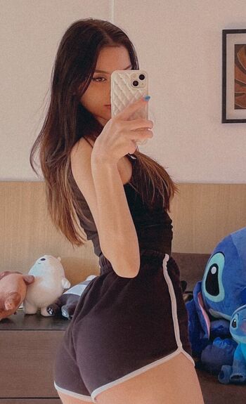 Full leaked Melprzz page private photo
