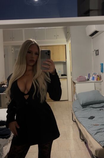 Full leaked Mepzzi private photo