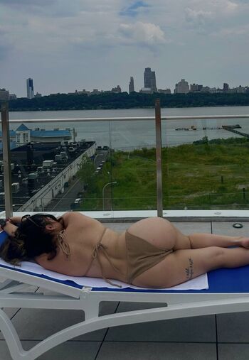 Full leaked Mercedesthetrainer private photo