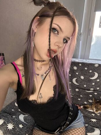 Full leaked Merciabawden page private photo