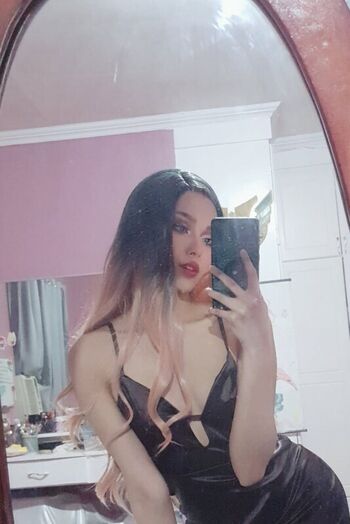 Full leaked Mercyuyu page private photo