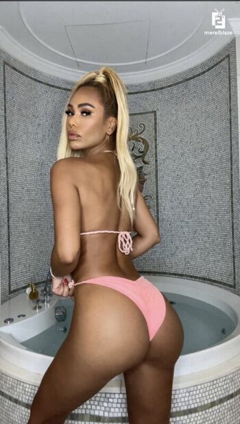 Full leaked Merelblaze private photo