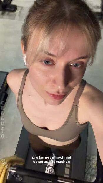 Full leaked Merleperle private photo