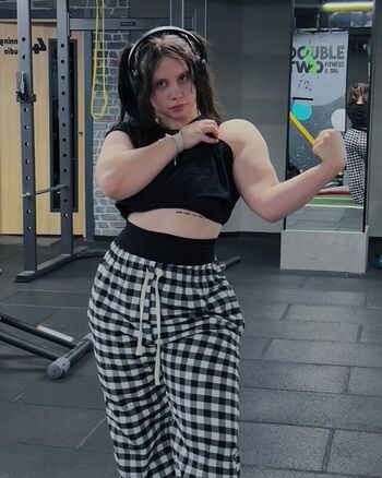 Full leaked Meruswann private photo