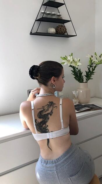 Full leaked Meshi roter private photo