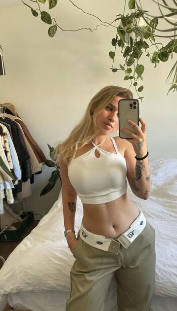 Full leaked Meshi roter private photo