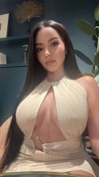 Full leaked Mess vakili private photo