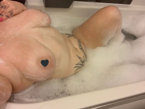 Full leaked Metalbarbie private photo