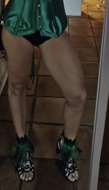 Full leaked Meuf en talons page private photo