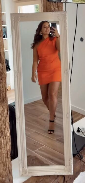 Full leaked Meuf en talons page private photo