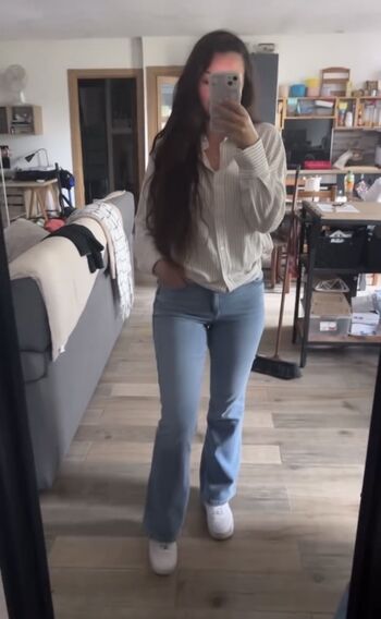 Full leaked Meuf en talons private photo