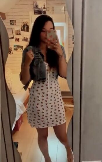 Full leaked Meuf en talons private photo