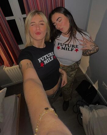Full leaked Mh lyne private photo
