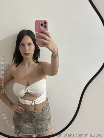 Full leaked Mia private photo