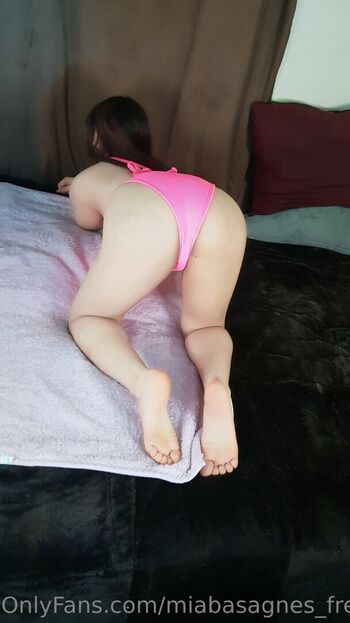 Full leaked Mia basanes page private photo