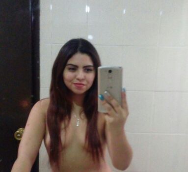 Full leaked Mia basanes private photo