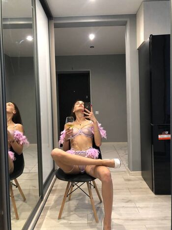 Full leaked Mia evans private photo