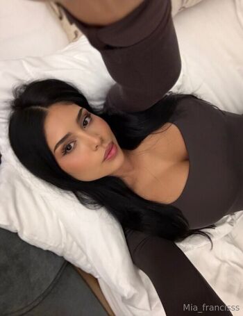Full leaked Mia francis private photo