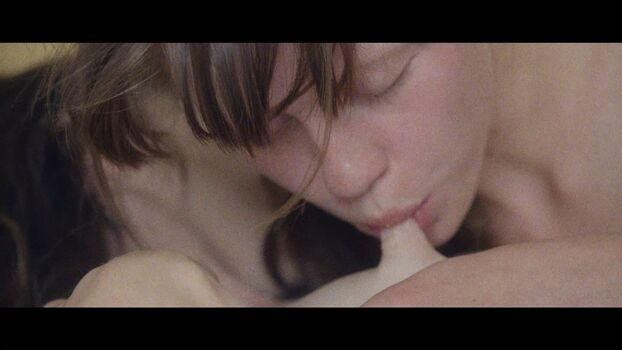 Full leaked Mia goth private photo