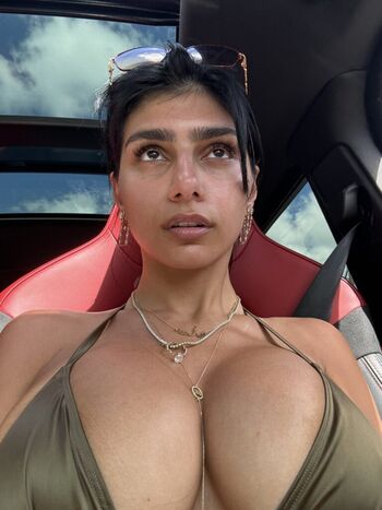 Full leaked Mia khalifa  page private photo