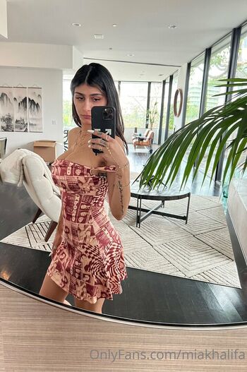 Full leaked Mia khalifa  page private photo