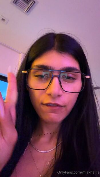 Full leaked Mia khalifa  page private photo