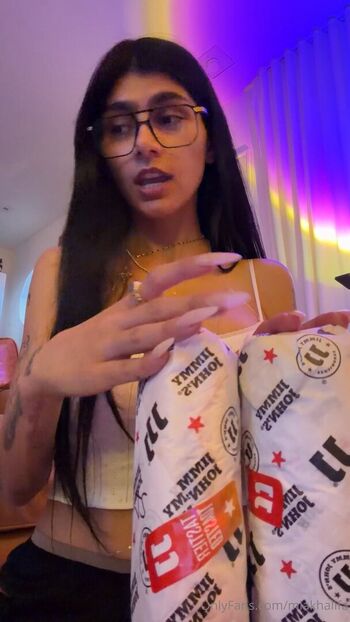 Full leaked Mia khalifa  page private photo