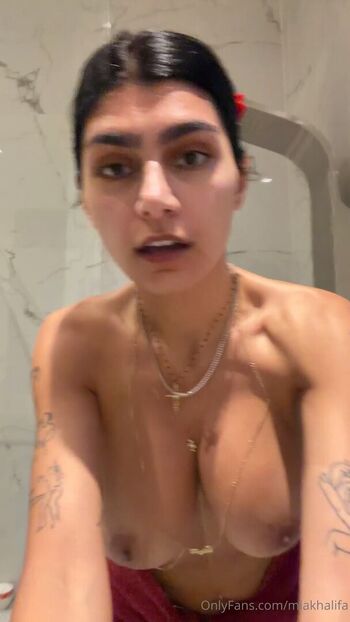 Full leaked Mia khalifa  page private photo