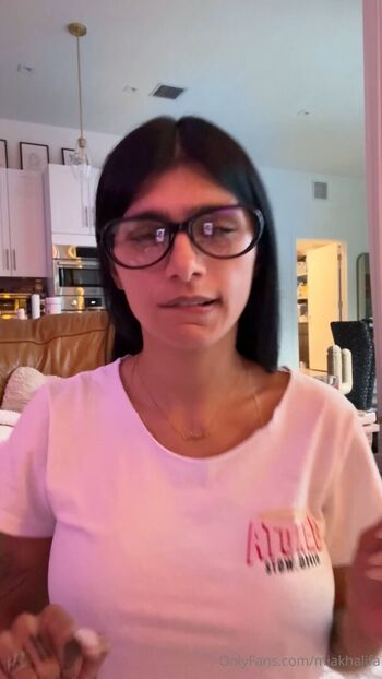 Full leaked Mia khalifa private photo