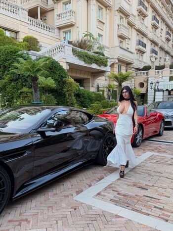 Full leaked Mia khalifa private photo