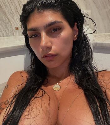 Full leaked Mia khalifa page private photo