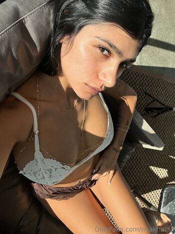 Full leaked Mia khalifa private photo