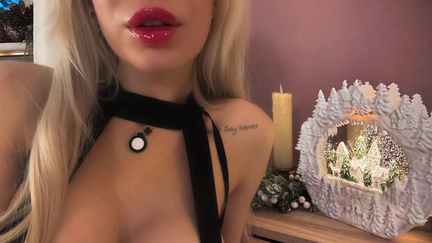 Full leaked Mia mi page private photo
