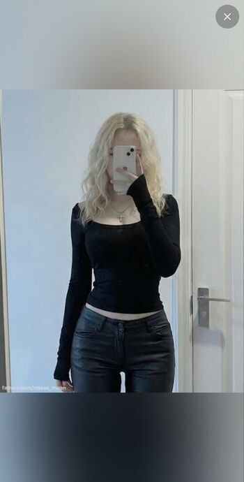Full leaked Mia moon private photo