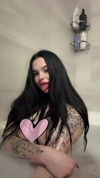 Full leaked Mia pisamia private photo