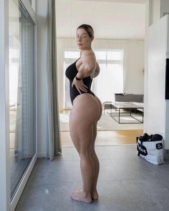 Mia Sand