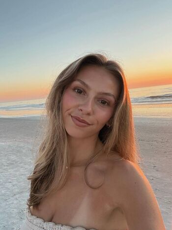 Mia Steele