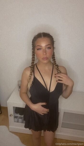 Full leaked Mia tyson private photo