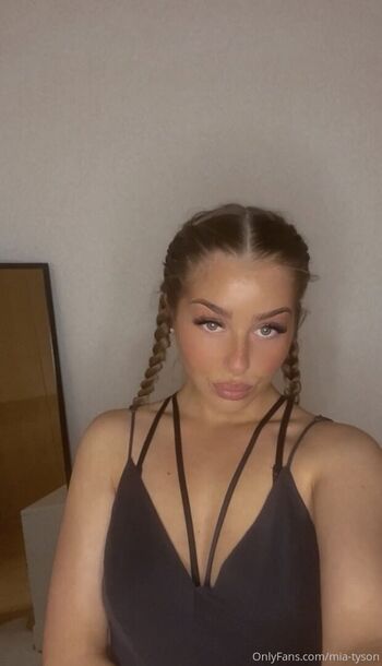 Full leaked Mia tyson private photo