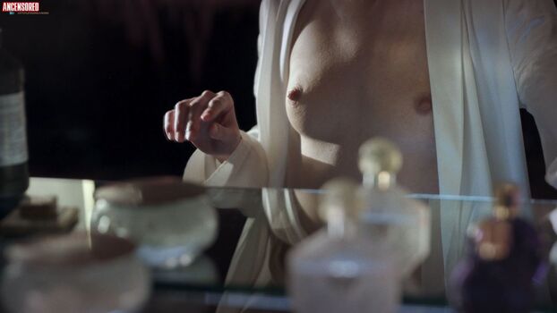 Full leaked Mia wasikowska private photo