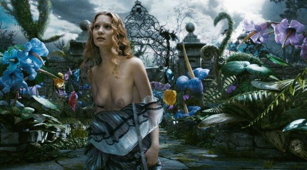 Full leaked Mia wasikowska private photo