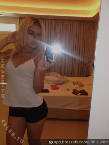 Full leaked Mia werner page private photo