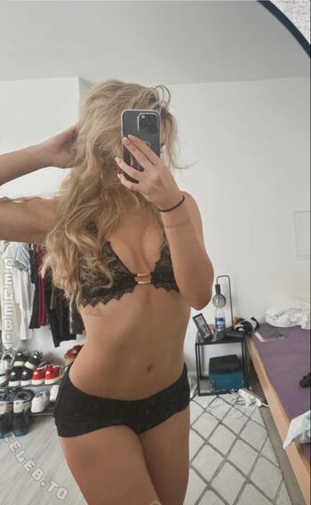 Full leaked Mia werner private photo