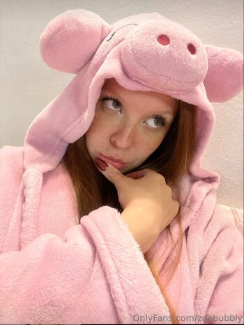 Full leaked Miabubbly private photo