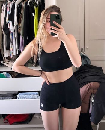 Full leaked Miafitz private photo